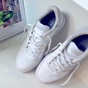 Adidas Hoop 3.0 low sneakers